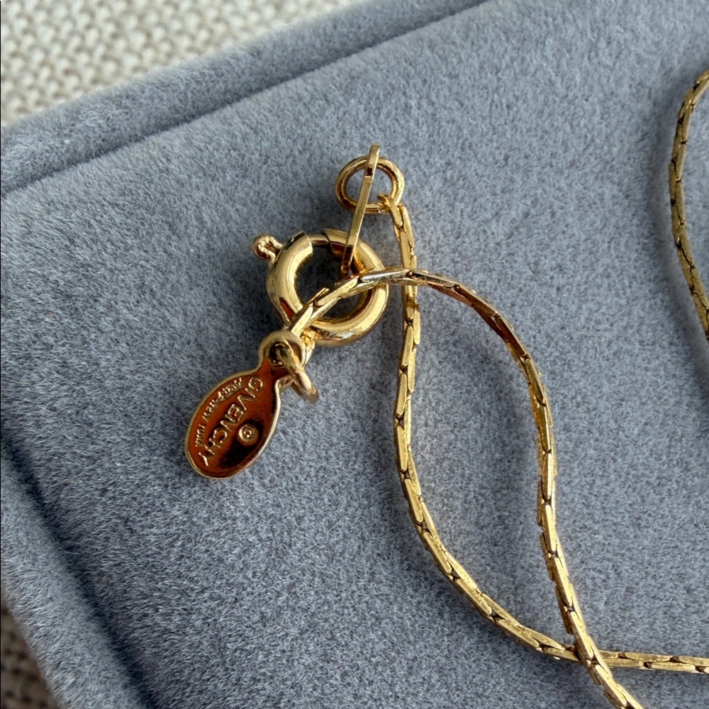 Givenchy Gold Crystal 'G' Pendant Necklace - Picture 6 of 9